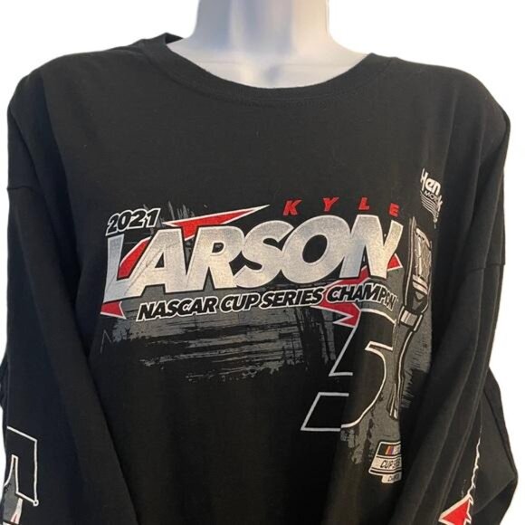 Kyle Larson 2021 NASCAR Cup Series Champion Hendrick Motorsports Long Sleeve Tee - Picture 2 of 6